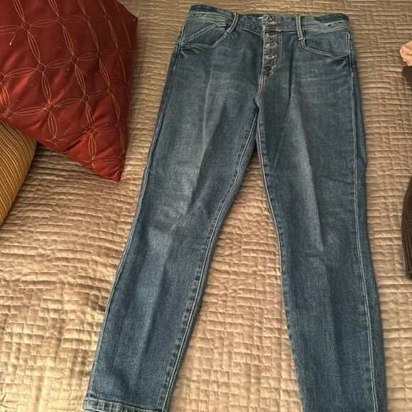 BCBGMAXAZRIA JEANS SIZE 29 - Picture 1 of 4